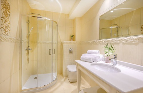 Florina Hotel | Emerald Suites