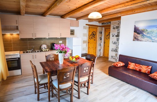 Agalianos Apartment | Enjoy South Crete at Villa Irena.