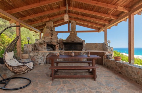 Stalida Villa | Escape in Blue Villa