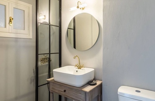 Stafylos Apartment | Estia Seaview Room - Ariadne Skopelos Getaway