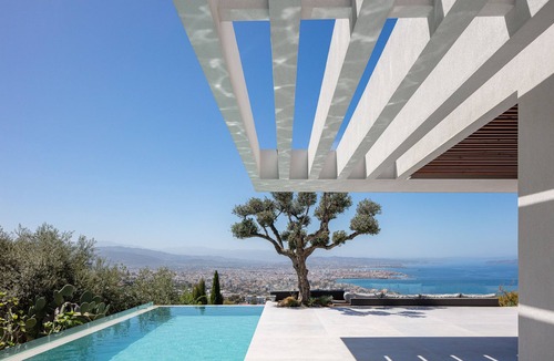 Halepa Villa | etouri: Cavo Dago - Revel in Luxury with City & Sea View Villa Living