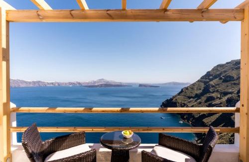 Therasia Hotel | Evanthia Best View Thirassia Island Hotel
