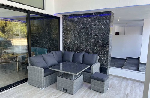 Xylokastron Hotel | Evita Blue