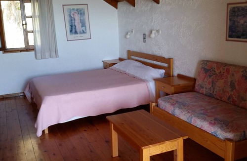 Palaiochora House | Exclusive Cottages in a quiet oliverove near the sea