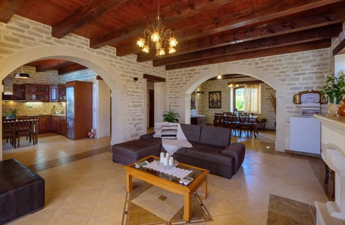Asteri Villa | Family Friendly Villa Erofili w/Pool, Childrens Area & BBQ 14km to Rethymno!