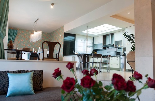 Asteri Villa | Family friendly Villa with Private Pool, Kids play area, Ping pong table and BBQ