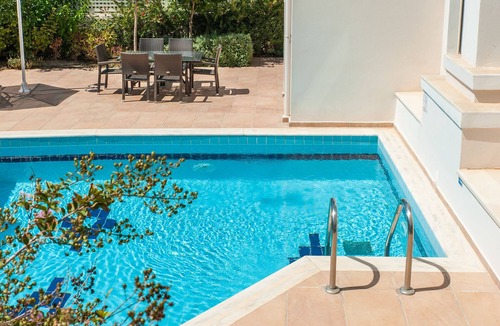 Skouloufia Villa | Family holiday villa in the countryside with sea view