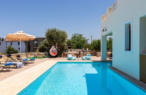 Viranepiskopi Villa | Family Villa with Private pool, BBQ, Ping Pong and Football table