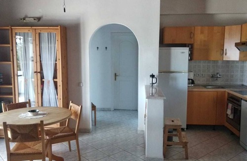 Pylos-Nestoras Apartment | Ferienwohnung mit Panoramablick Mitten im Olivenhain