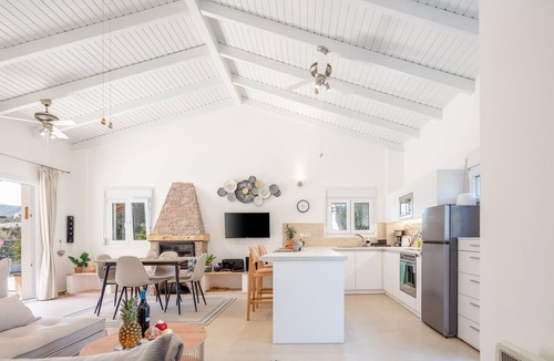 Houdetsi Villa | Fig & Olive Villa with private pool in the countryside, 5km from the beach