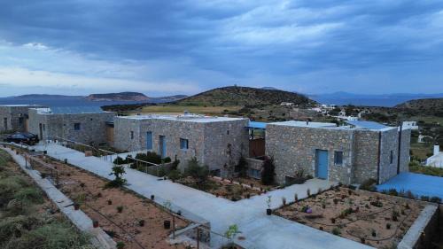 Schoinousa House | Filotimia