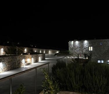 Schoinousa House | Filotimia