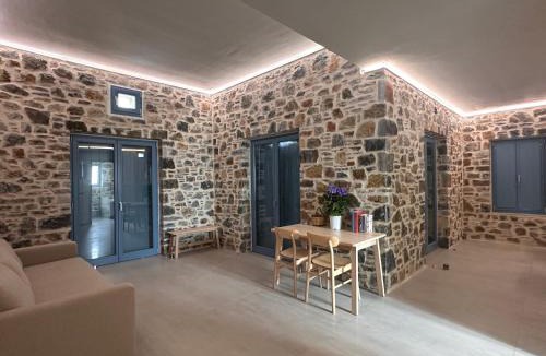 Schoinousa House | Filotimia