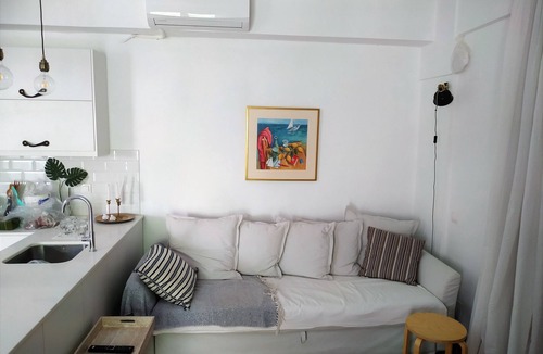 Tsoutsouros House | First floor house next to the sea with mountain and sea view