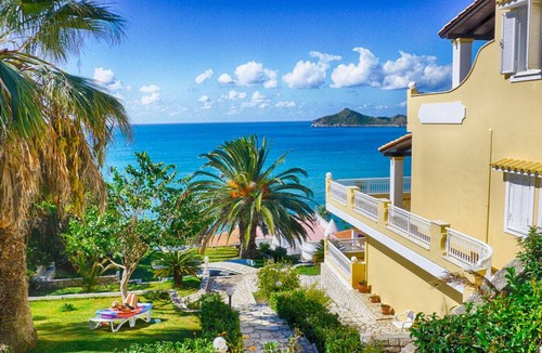 Agios Georgios Pagon Apartment | Flora Beach Studio 10 - mit wunderschönen Meerblick nur 50m vom schönen Sandstrand entfernt