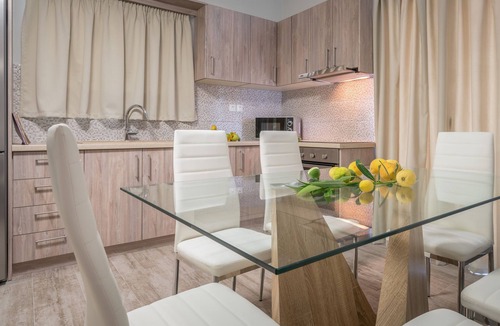 Fiolitis Villa | Ftelia - 3 Bedroom villa with Private Pool and Garden view