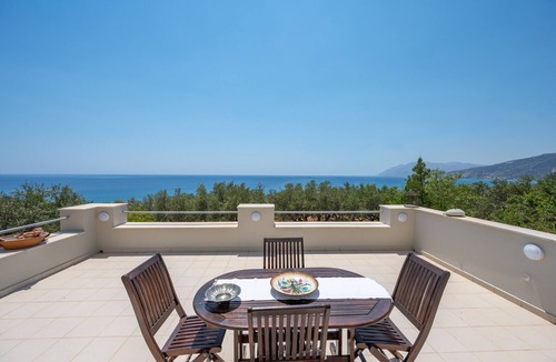 Keratokambos House | Gallery House,near beach,pool, South Crete