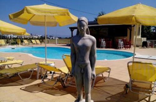 Tingaki Hotel | Garden City Image