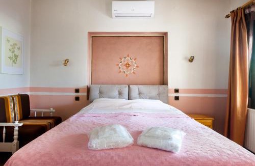 Fanari House | Garden Guest Room