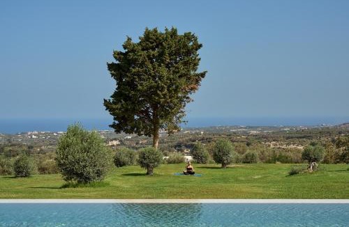 Pikris Villa | Gavras Exclusive Villas, with Infinity Pools, Spa Whirlpools & SeaViews, By ThinkVilla