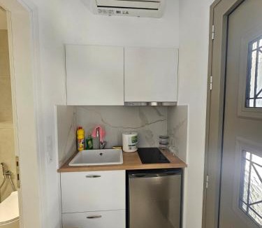 Analipsi Apartment | Gem room