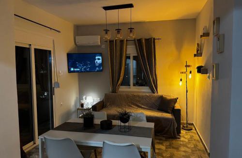 Salamis House | Giannis Philoxenia