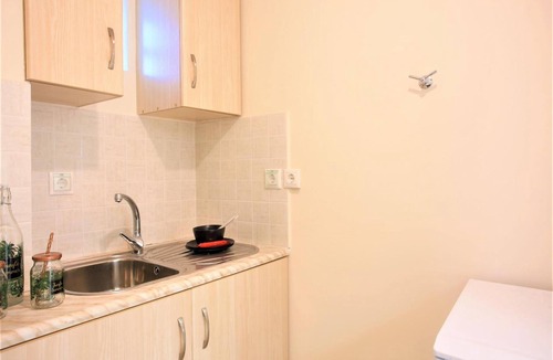 Markopoulon House | GK Airport Suites - Free Shuttle
