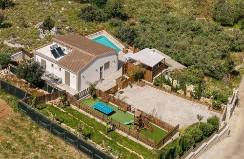 Gerani House | Halaro Villa