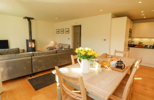 Sandsend Cottage | Harebell