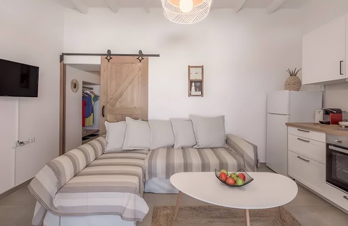 Milos House | Helenas Cycladic House