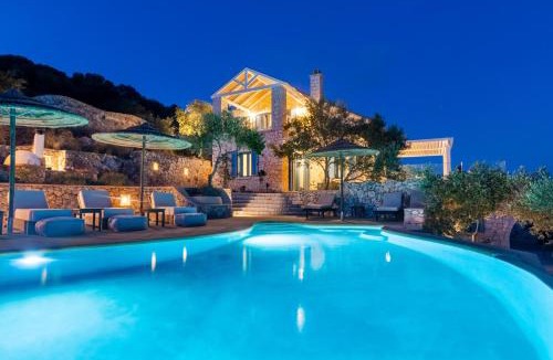 Evgiros Villa | Heliopetra Luxury Villa Lefkas
