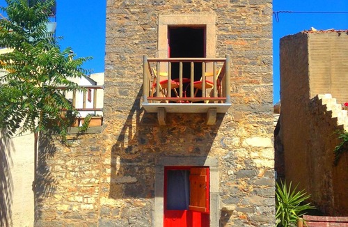 Neapoli House | Heritage Home Windmill 1853