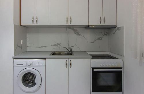 Analipsi House | Hersonissos Modern One Bedroom Apartment Beachside