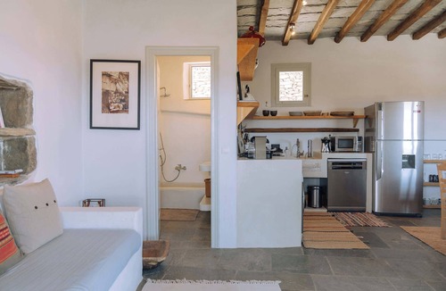 Sifnos House | #HH08 Scenic stone house in Exambela