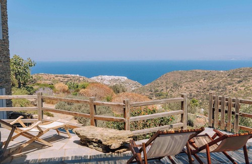 Sifnos House | #HH08 Scenic stone house in Exambela