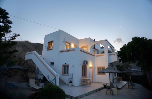 Mirtos Apartment | Holiday Apartment "Standard" with Sea View, 2 Shared Terraces & Wi-Fi