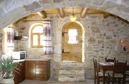 Apokoronas House | Holiday home in VAFes with terrace