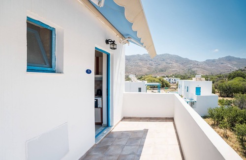 Tilos House | Holiday Home 'Livadia Beach Studio A ' with Sea View, Wi-Fi and Air Conditioning