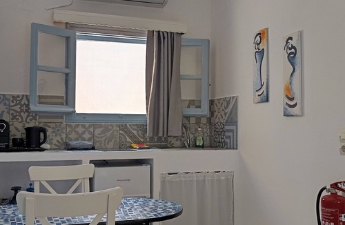 Grikos House | Holiday Home 'Pico Bello Patmos 28' with Sea View, Wi-Fi and Air Conditioning