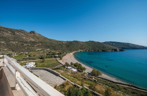 Ganema House | Holiday Home 'Villa Ganema 2' with Private Pool, Wi-Fi and Air Conditioning