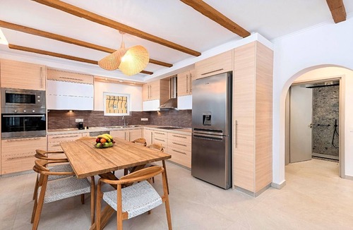 Paralia Kourna House | Holiday house Yeoryioupolis Kriti for 1 - 24 persons with 8 bedrooms - Holiday house