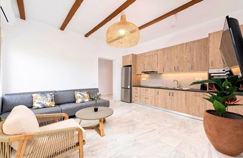 Paralia Kourna House | Holiday house Yeoryioupolis Kriti for 1 - 24 persons with 8 bedrooms - Holiday house
