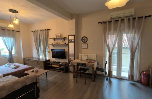 Kastoria Apartment | HomeLikeNone