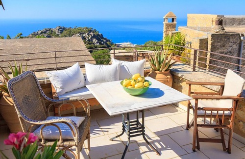 Anatoli House | Homerez - Amazing house for 8 ppl. with sea view, terrace and balcony at Anatoli