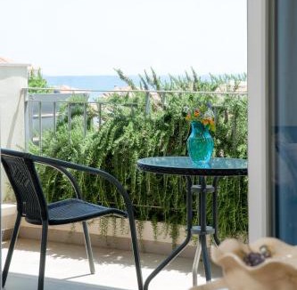 Foinikounta Apartment | Hotel Estia
