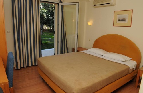 Markopoulon Hotel | Hotel Pantheon