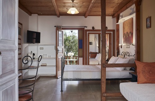 Folegandros Town Hotel | Hotel Polikandia