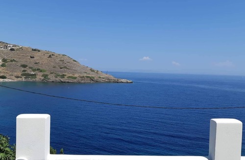Lavreotiki House | House front of the sea and near to Poseidon Temple