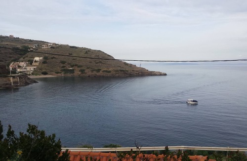 Lavreotiki House | House front of the sea and near to Poseidon Temple