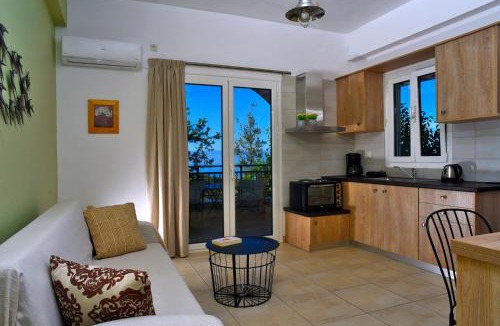 Ikaria House | House in Εndless green - Arethousa, Ikaria